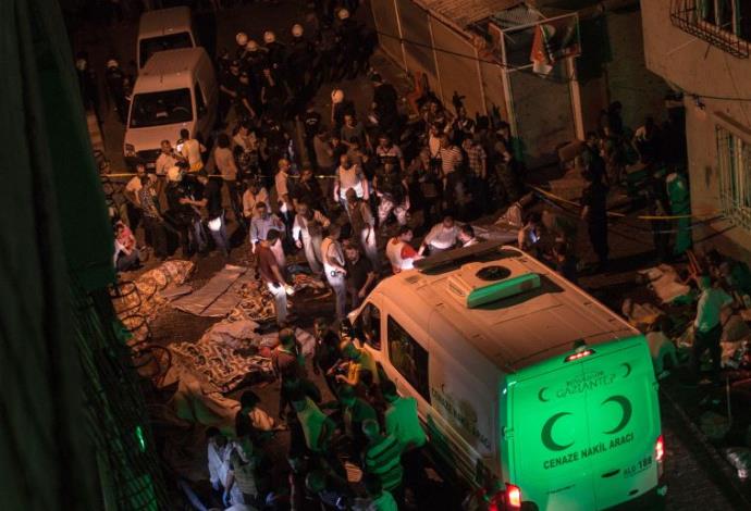 הפיגוע בעיר גזיאנטפ (צילום:  AFP)