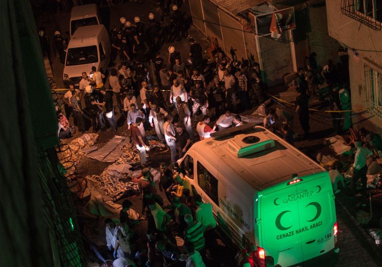 הפיגוע בעיר גזיאנטפ. צילום: AFP