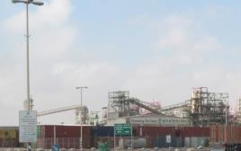 מפעל חיפה כימיקלים דרום (צילום: עופר ארנון, המשרד להגנת הסביבה)