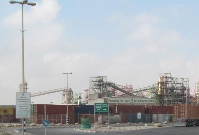 מפעל חיפה כימיקלים דרום (צילום:  עופר ארנון, המשרד להגנת הסביבה)