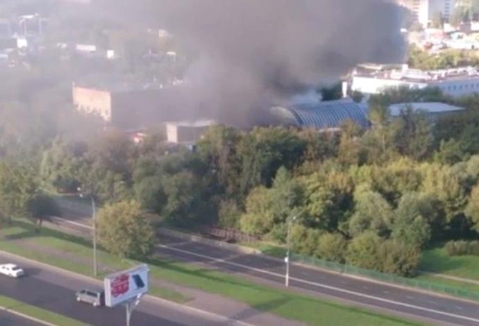 שריפה במפעל במוסקבה (צילום:  צילום מסך מתוך ה-telegraph)