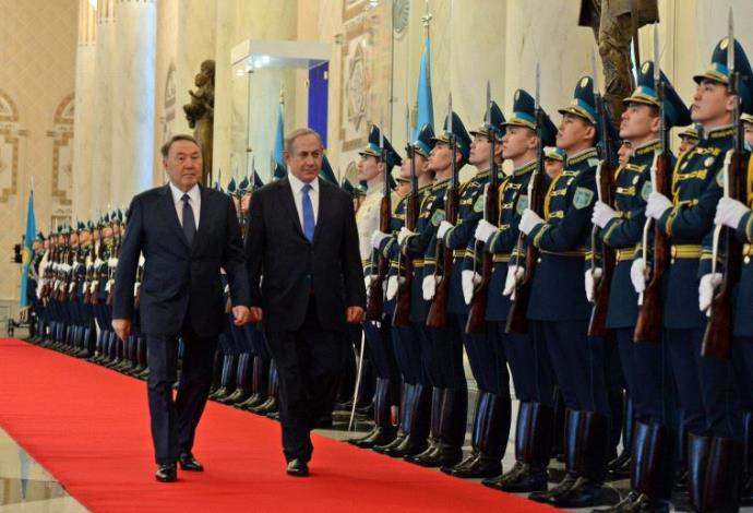 ראש הממשלה בנימין נתניהו ונשיא קזחסטן נורסולטן נזרבייב (צילום:  חיים צח לע"מ)