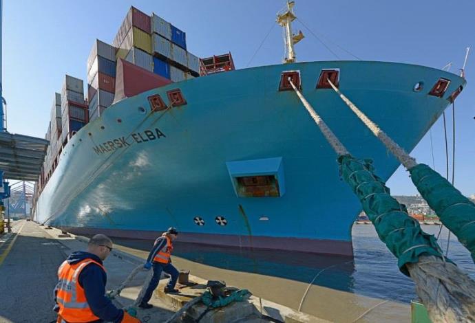האונייה Maersk Elba בנמל חיפה (צילום:  ורהפטיג ונציאן)