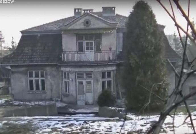 ביתו של "הקצב מפלאשוב" (צילום:  צילום מסך)