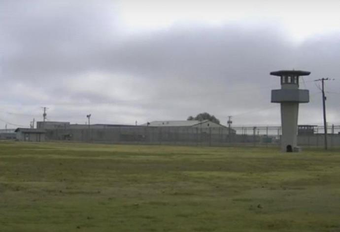 בית הכלא בארקנסו (צילום:  צילום מסך)