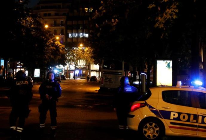 פיגוע בשאנז אליזה בפריז (צילום:  AFP)