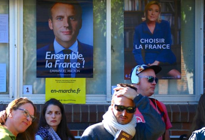 טור לקלפיות בבחירות בצרפת  (צילום:  רויטרס)