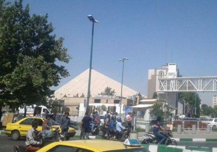 אזור הפרלמנט האיראני לאחר הירי. צילום: טוויטר