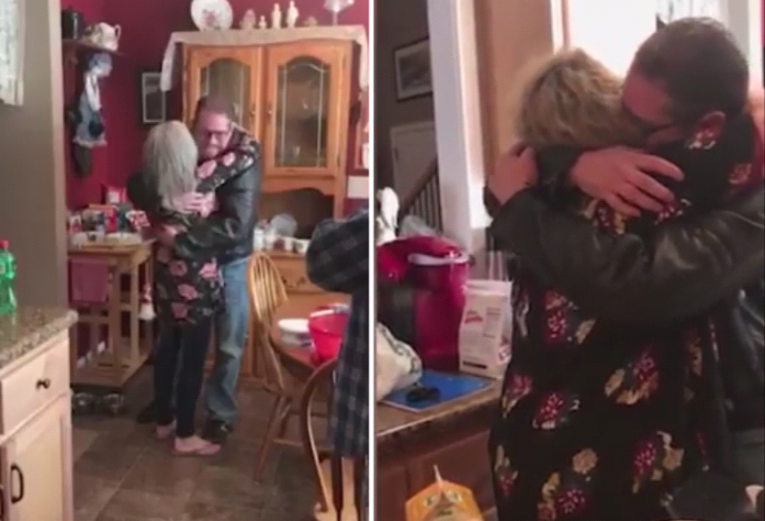 אם ובנה נפגשו לראשונה לאחר מעל 40 שנים